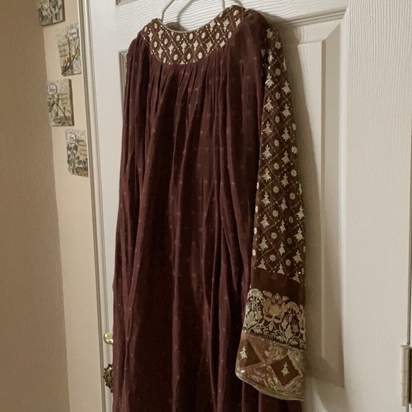 Pakistani and Indian desi outfit - Picture 10 of 12